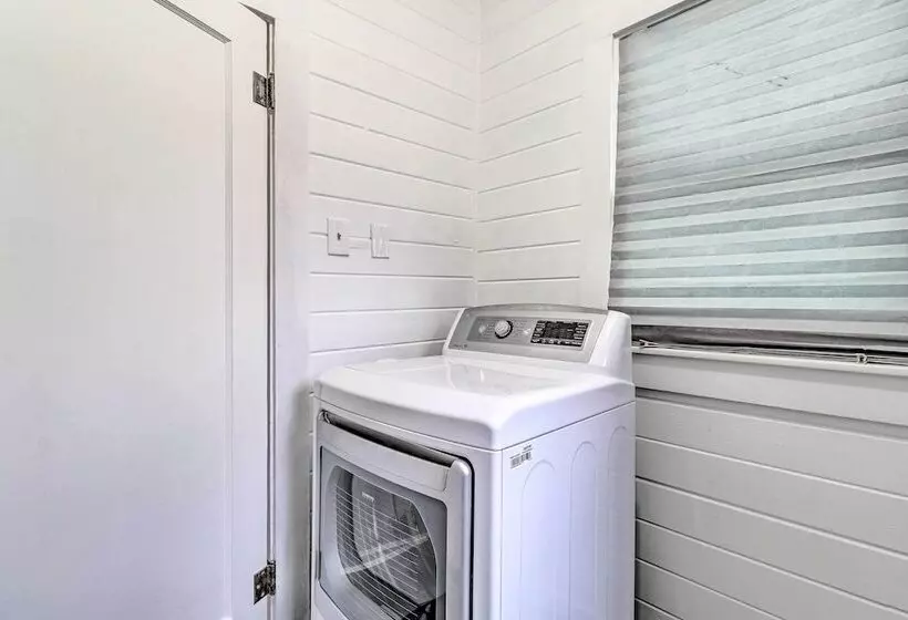 Charming Temple Home Near Hospital & College