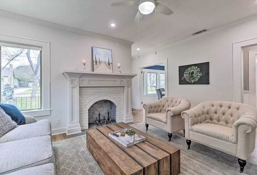 Charming Temple Home Near Hospital & College