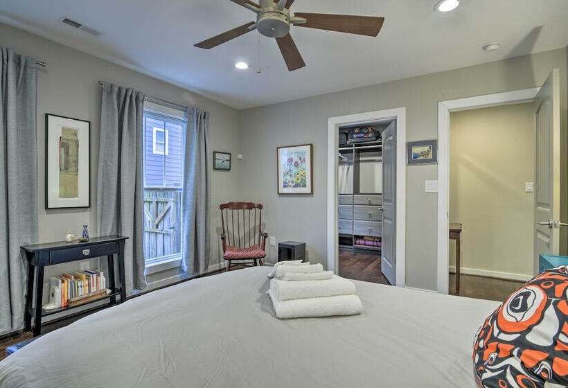 Chic, Central Downtown Duplex ~ 1 Mile To Duke!