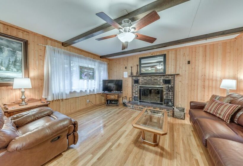 Cloudcroft Cabin Vacation Rental: 3 Mi To Skiing!