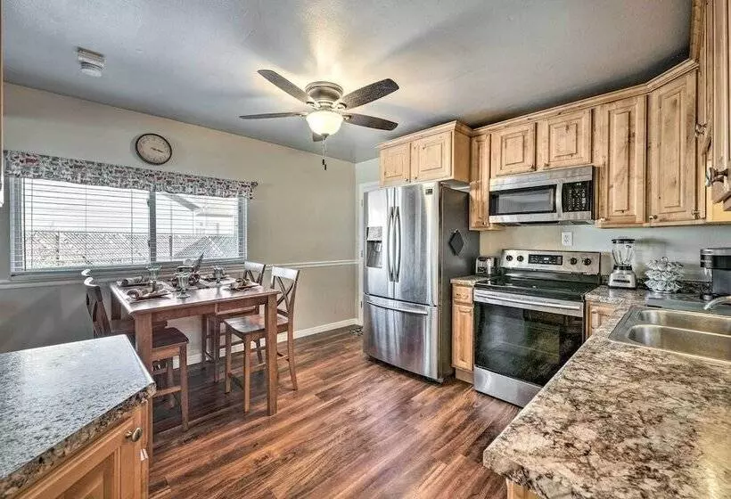 Cozy Cottage W/ Game Room ~ 17 Mi To Dtwn Slc!