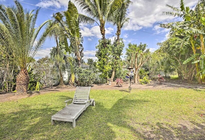 Cape Coral Home W/ Yard < 1 Mi To Dtwn!