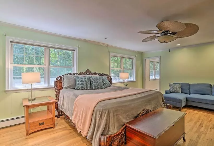 Charming Saylorsburg Retreat W/ Game Room & Patio!