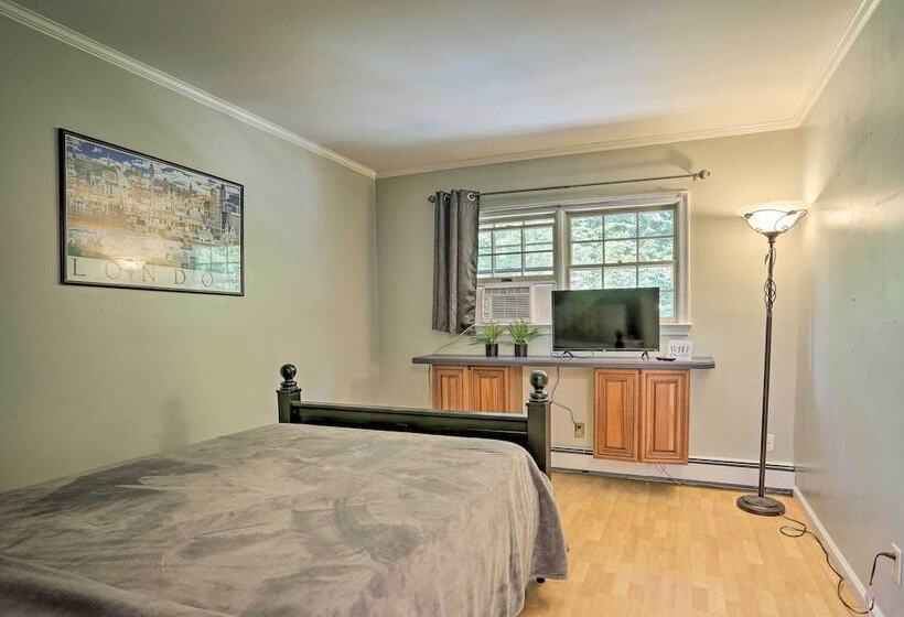 Charming Saylorsburg Retreat W/ Game Room & Patio!