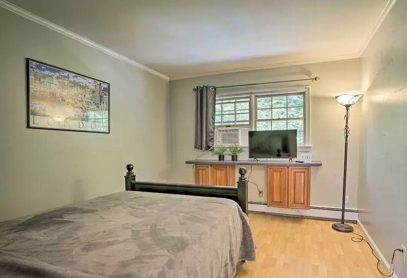 Charming Saylorsburg Retreat W/ Game Room & Patio!