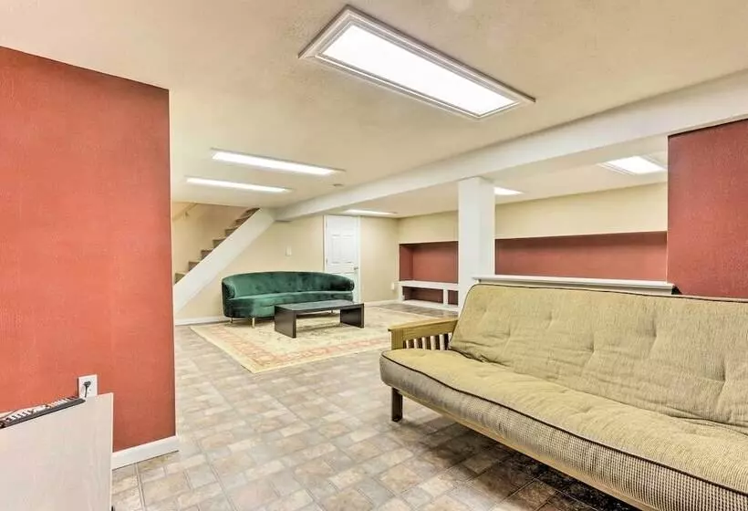 Harpers Ferry Cabin   Walk To Private Lake!