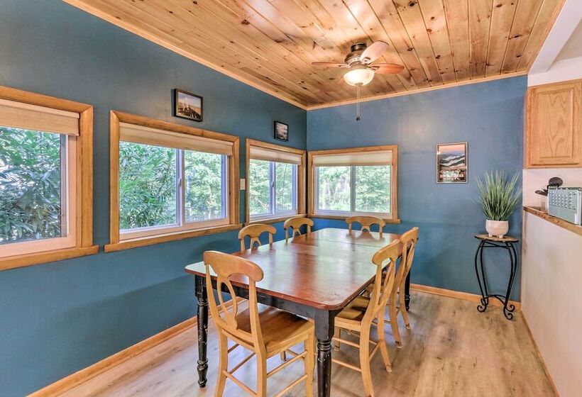 Harpers Ferry Cabin   Walk To Private Lake!