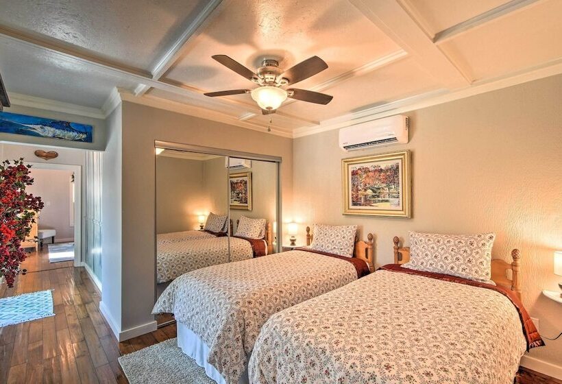 Private Pool, Hot Tub & Yard: Serene Murphy Home