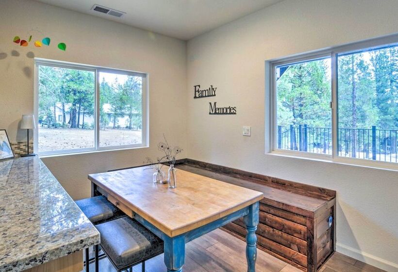 Home With Hot Tub ~ 1/2 Mile To Boat Launch!