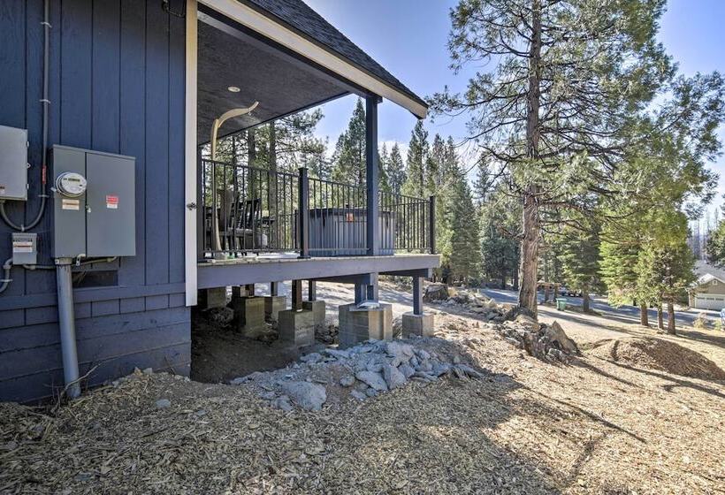 Home With Hot Tub ~ 1/2 Mile To Boat Launch!