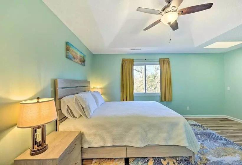 Near Ouachita River: Home W/ Deck In Hot Springs