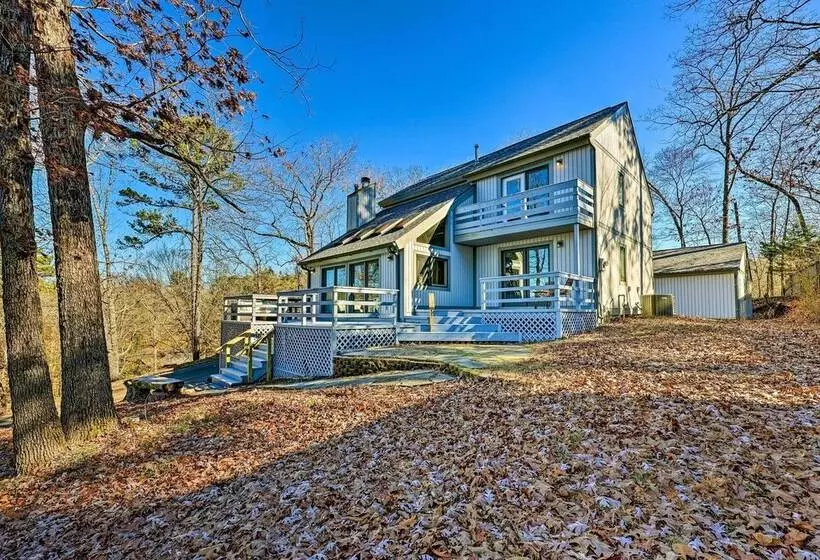 Near Ouachita River: Home W/ Deck In Hot Springs