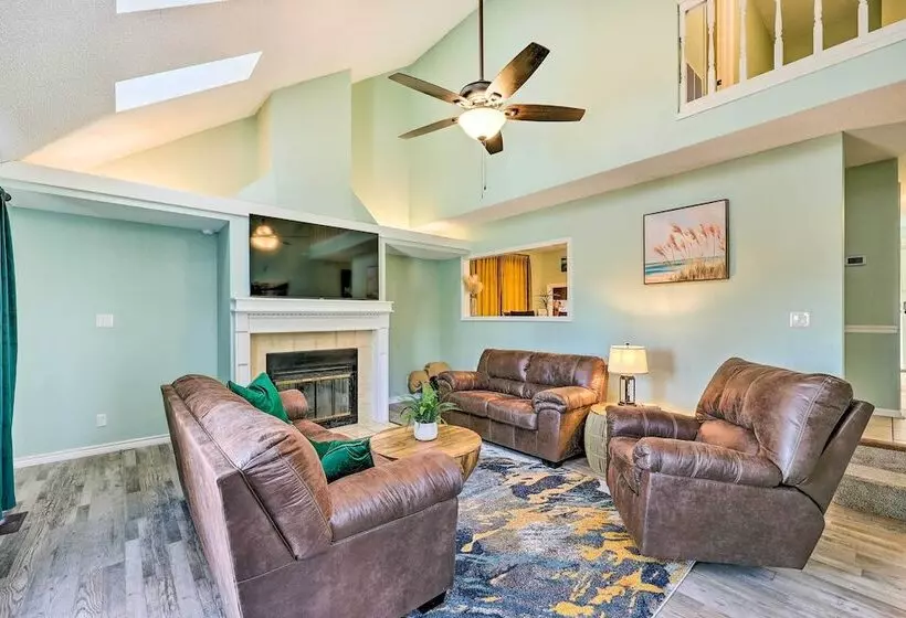 Near Ouachita River: Home W/ Deck In Hot Springs