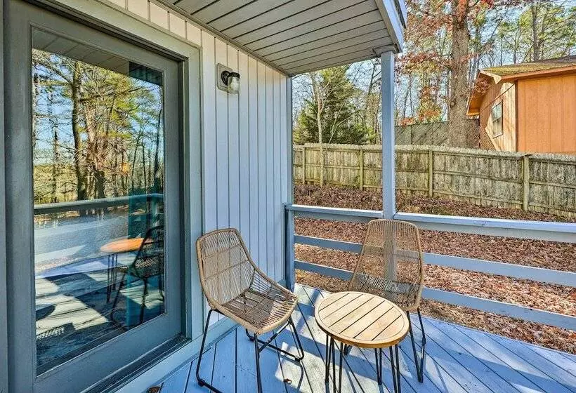Near Ouachita River: Home W/ Deck In Hot Springs