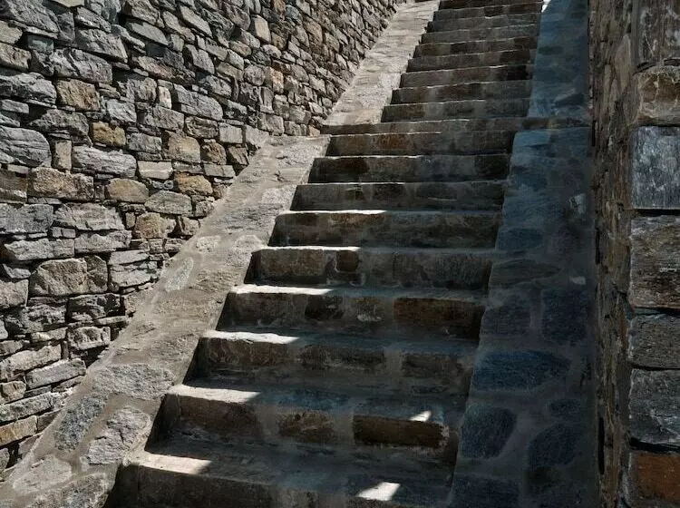 ホテル Olithos Villas