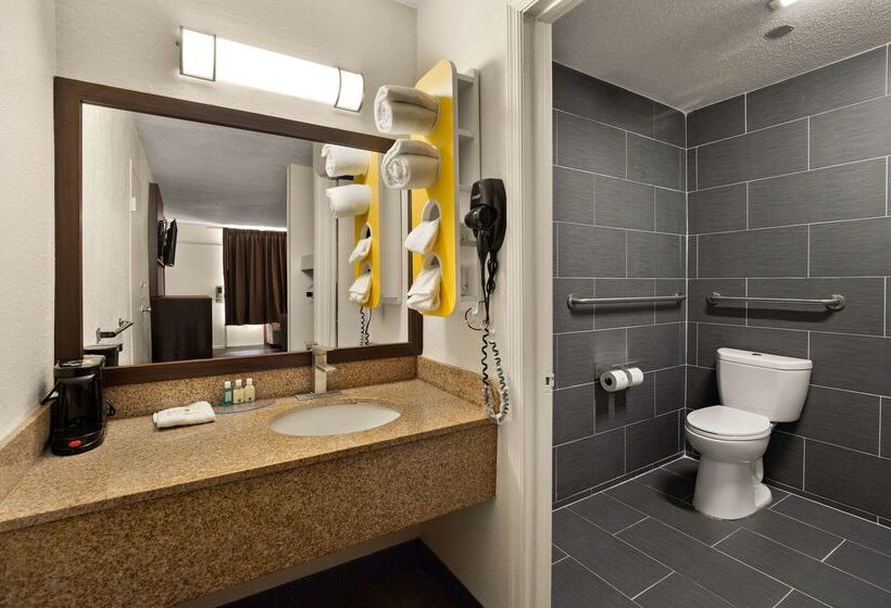 ホテル Quality Inn