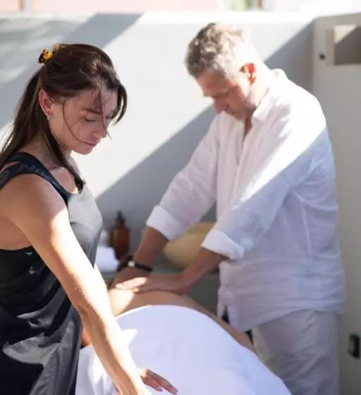 Hotelli Terra Nera Suites