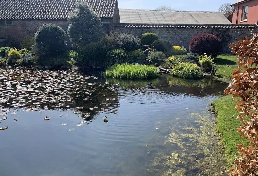 Cosy , Village Location   One Bedroom Barn