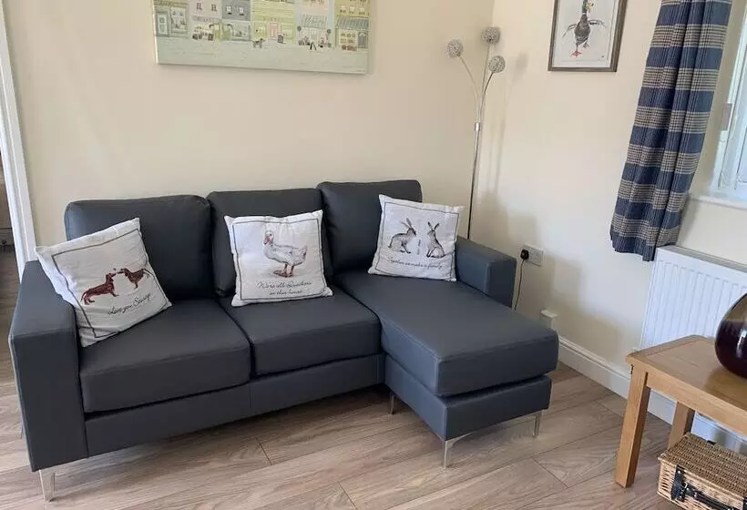 Cosy , Village Location   One Bedroom Barn