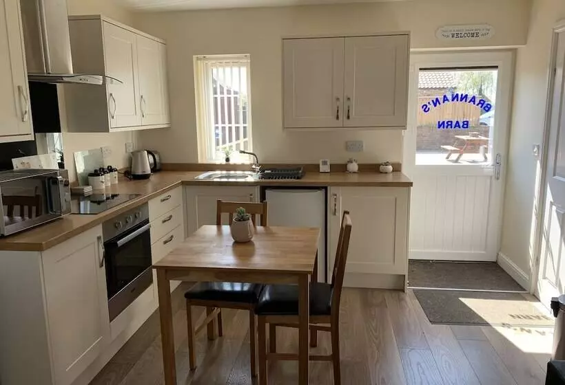 Cosy , Village Location   One Bedroom Barn