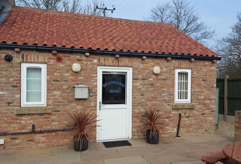 Cosy , Village Location   One Bedroom Barn