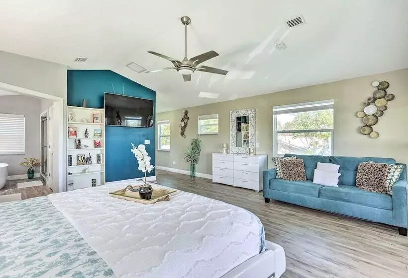 Luxe Florida Home On 3 Acres ~ 5 Mi To Beach!