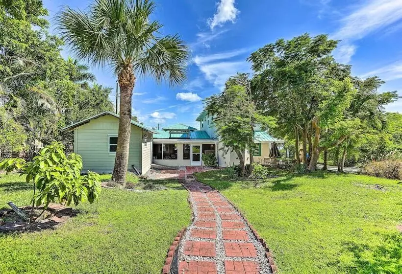 Luxe Florida Home On 3 Acres ~ 5 Mi To Beach!