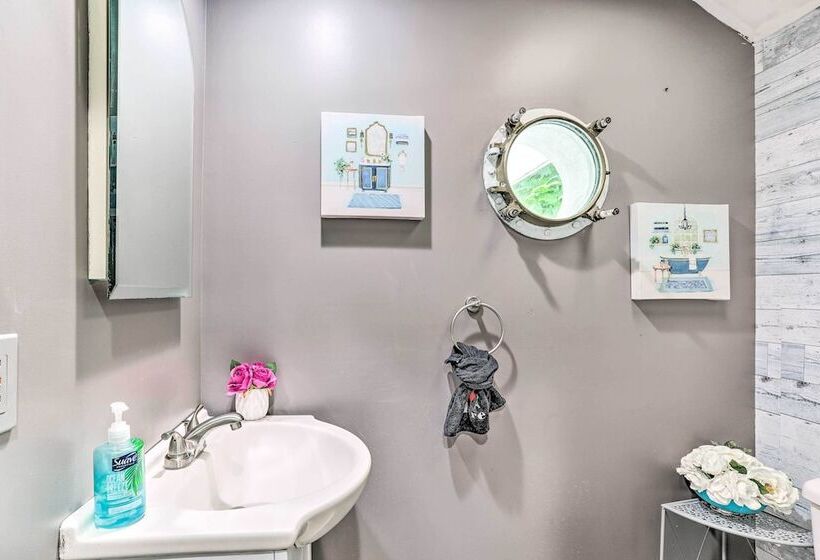 Luxe Florida Home On 3 Acres ~ 5 Mi To Beach!