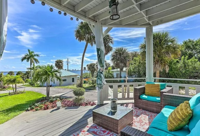 Luxe Florida Home On 3 Acres ~ 5 Mi To Beach!
