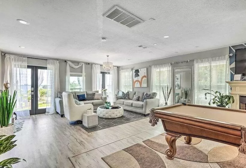 Luxe Florida Home On 3 Acres ~ 5 Mi To Beach!