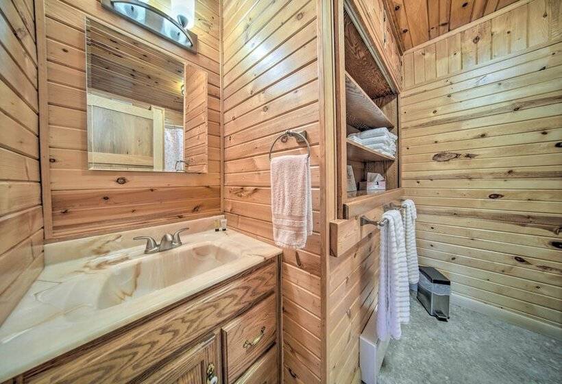 Lakefront Burton Home W/ Deck, Grill + Views!