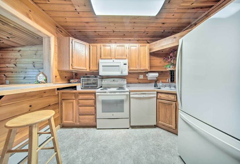 Lakefront Burton Home W/ Deck, Grill + Views!