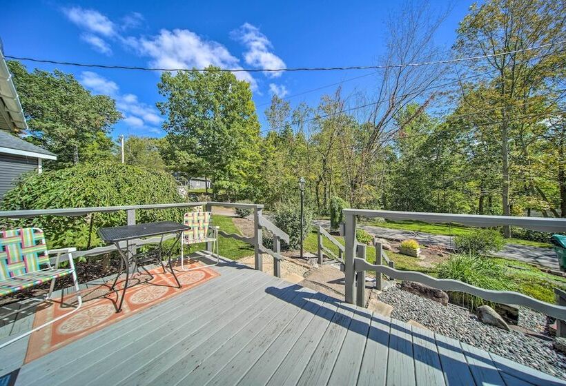 Lakefront Burton Home W/ Deck, Grill + Views!