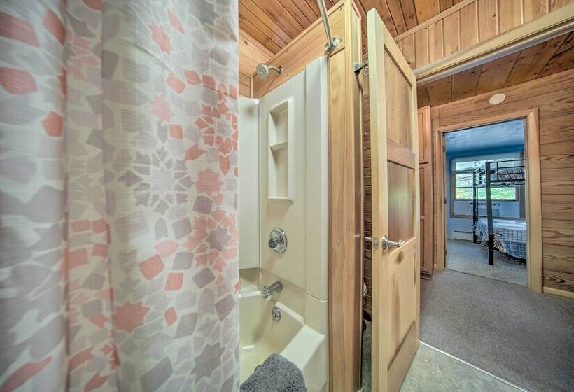 Lakefront Burton Home W/ Deck, Grill + Views!