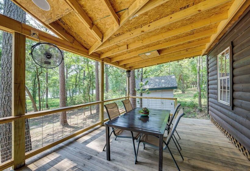 Lakefront Crockett Cabin W/ Boathouse & Kayaks!