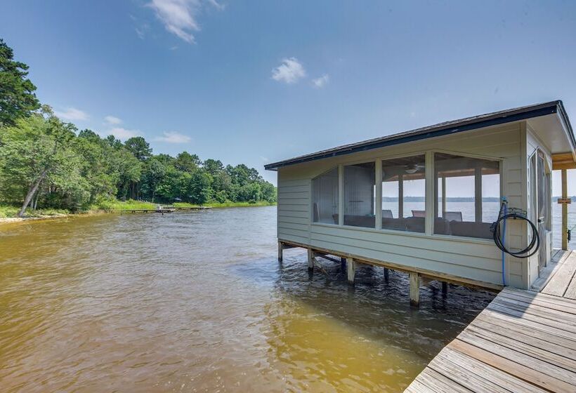 Lakefront Crockett Cabin W/ Boathouse & Kayaks!