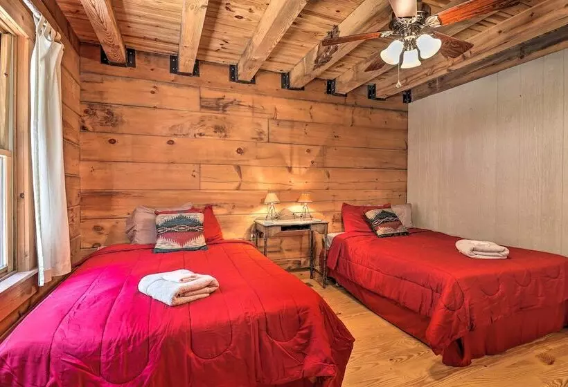 Deck + Game Room: Lakefront Landrum Cabin!