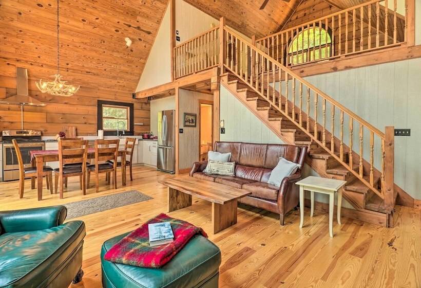 Deck + Game Room: Lakefront Landrum Cabin!