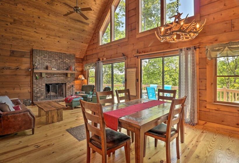 Deck + Game Room: Lakefront Landrum Cabin!