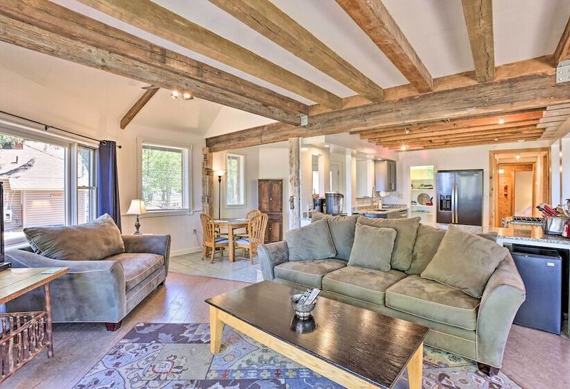 Lakefront Manitou Cottage < 1 Mi To Downtown!