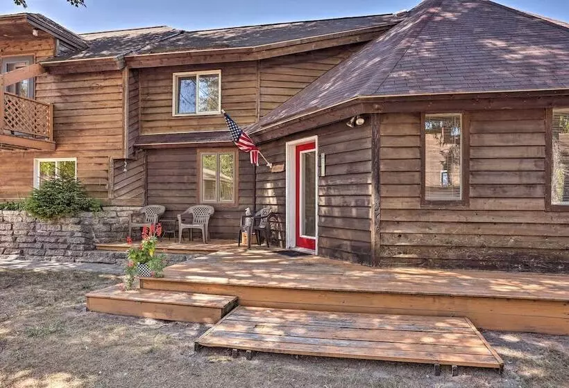 Lakefront  Manitou Cottage  < 1 Mi To Downtown!