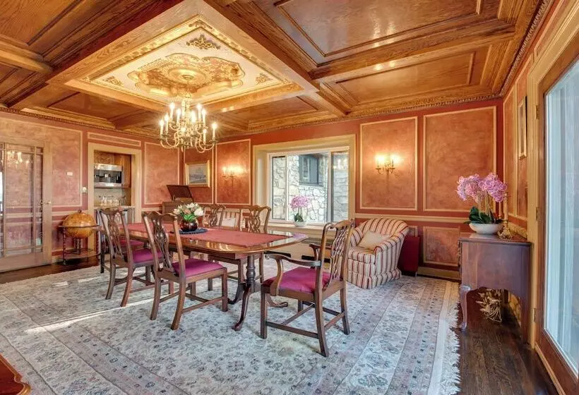 Large Hazleton Home W/ Hot Tub & Mountain Views!