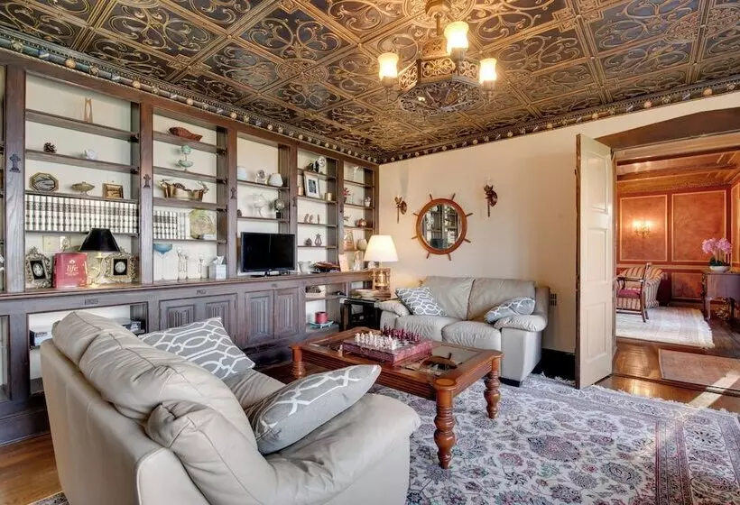 Large Hazleton Home W/ Hot Tub & Mountain Views!