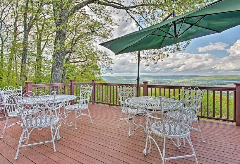 Large Hazleton Home W/ Hot Tub & Mountain Views!