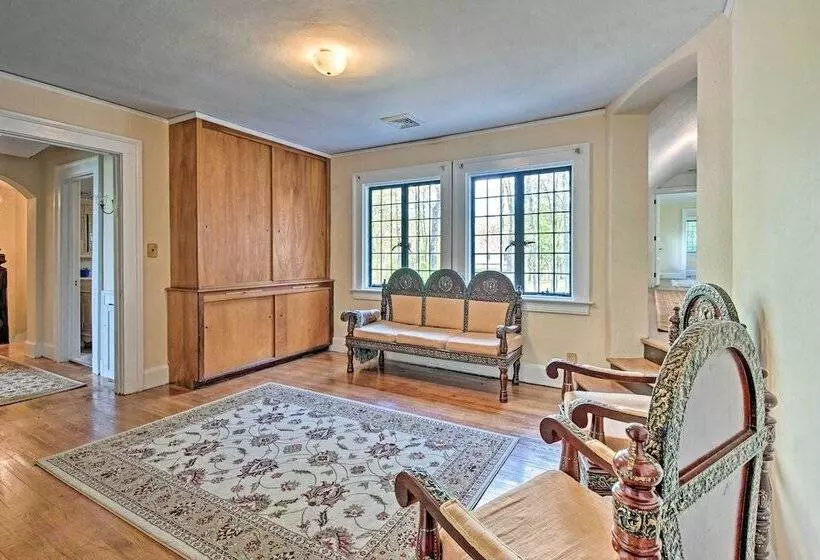 Large Hazleton Home W/ Hot Tub & Mountain Views!