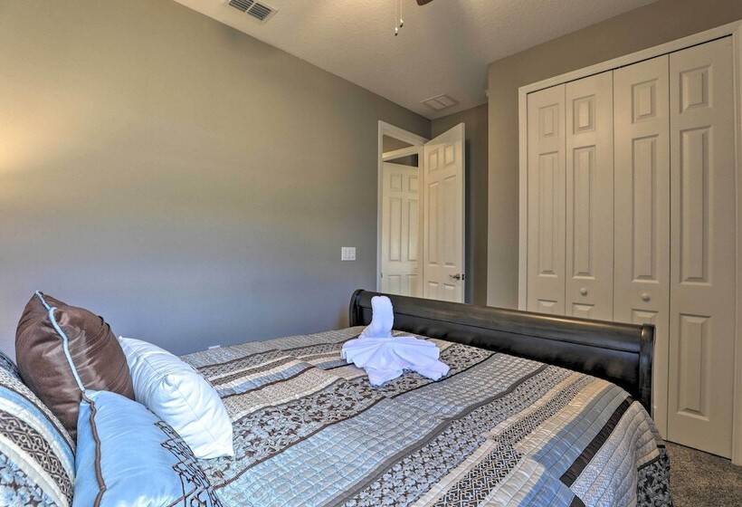 9 Mi To Disney: Home W/ Patio + Community Perks