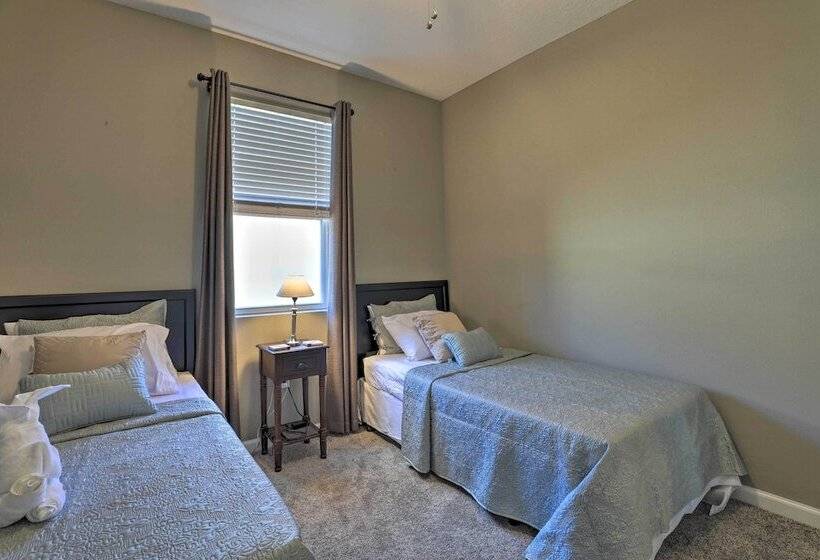 9 Mi To Disney: Home W/ Patio + Community Perks