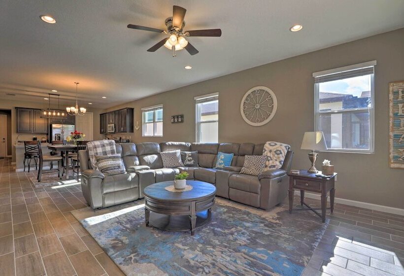 9 Mi To Disney: Home W/ Patio + Community Perks