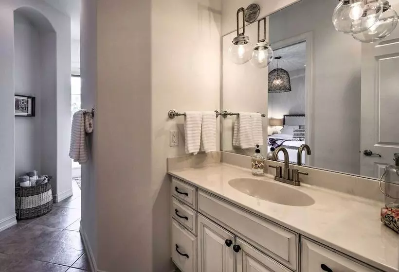 Luxury Island Oasis W/ Pool & Dock, 1 Mi To Beach!