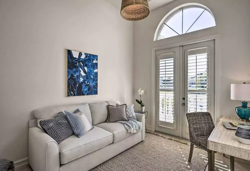 Luxury Island Oasis W/ Pool & Dock, 1 Mi To Beach!